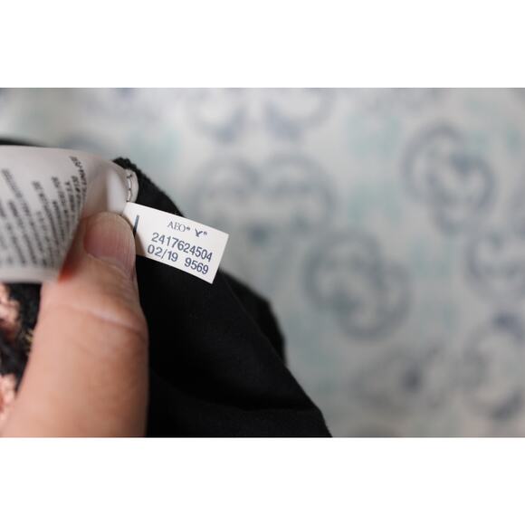 American Eagle Boho Crochet Halter Crop Top‎ Size Small - Picture 7 of 8